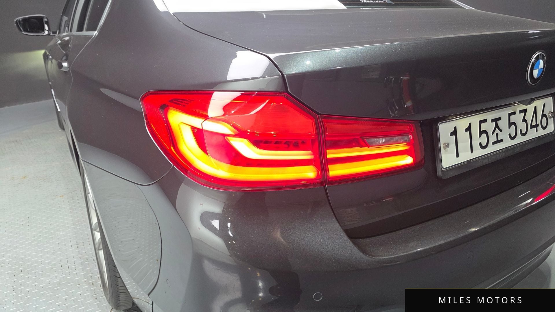 BMW 5 Series (G30) 2020 — миниатюра 9