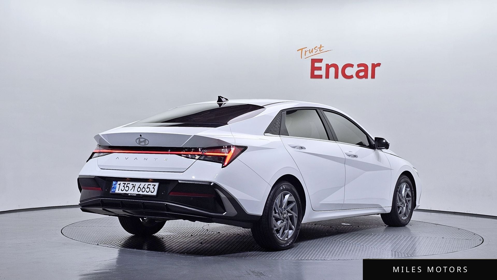 Hyundai AVANTE 2025 — миниатюра 2