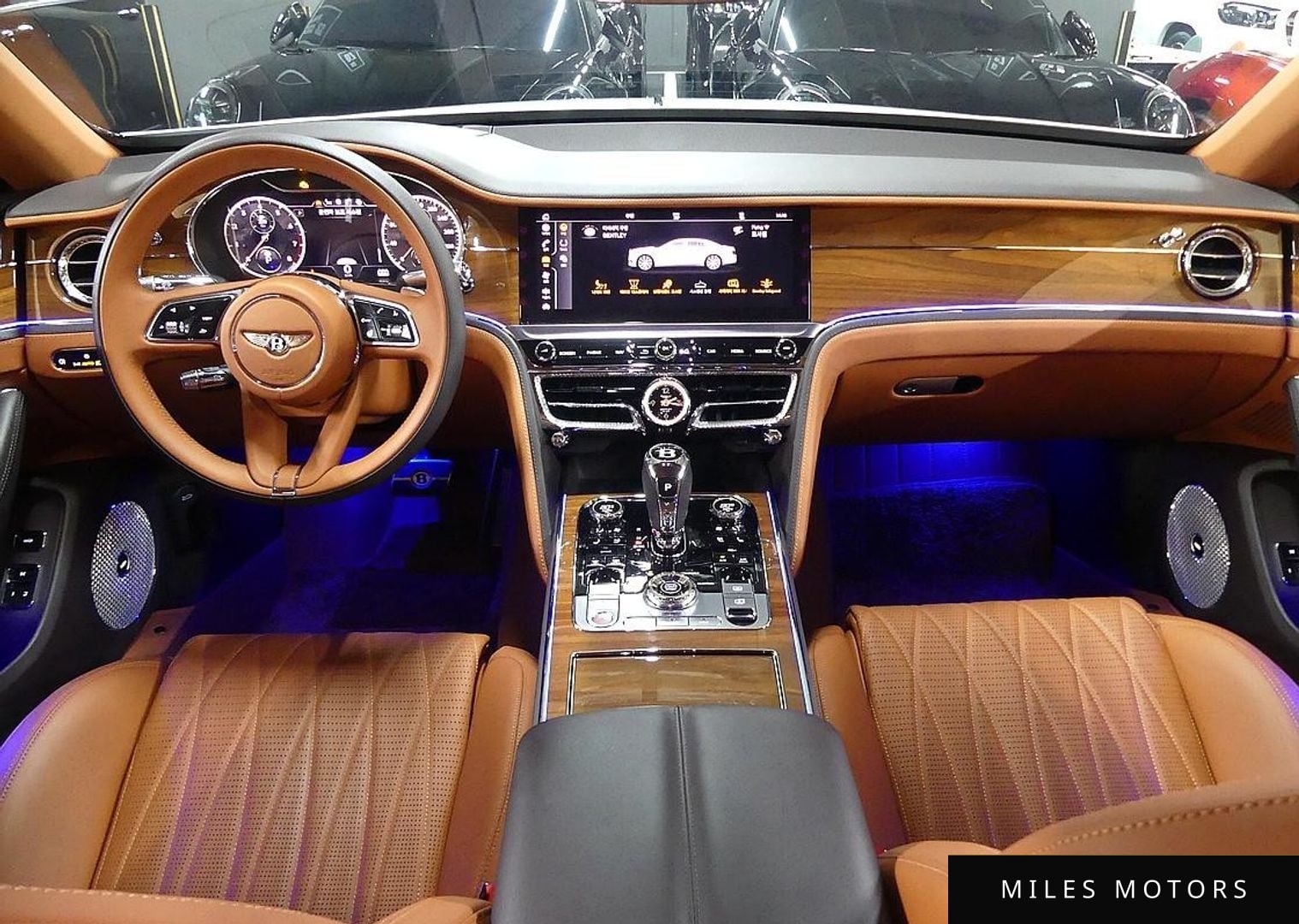Bentley Flying Spur 2022 — миниатюра 7
