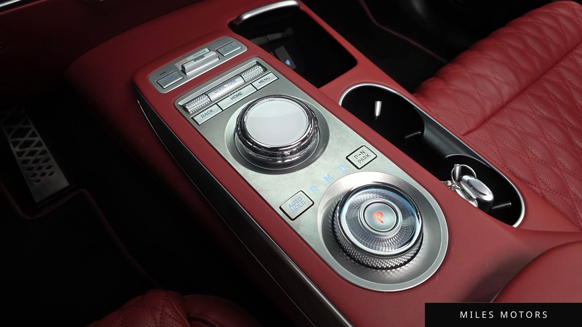 Genesis GV70 2022 — миниатюра 9