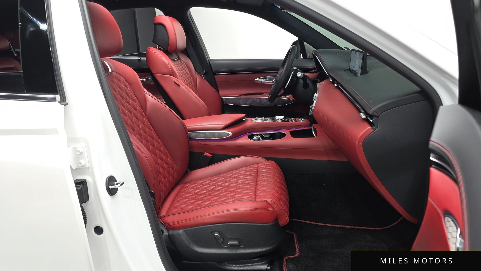 Genesis GV70 2022 — миниатюра 11