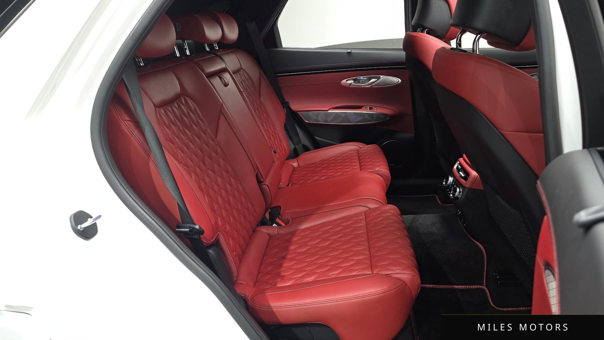 Genesis GV70 2022 — миниатюра 12