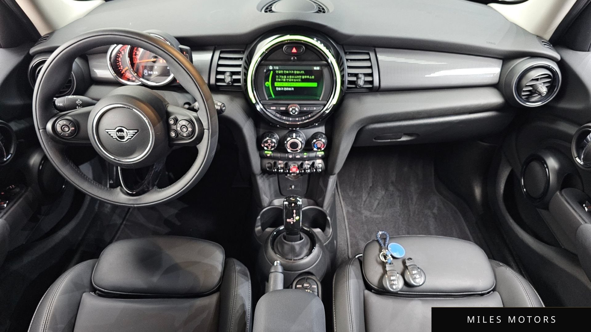 MINI Cooper 2021 — миниатюра 10