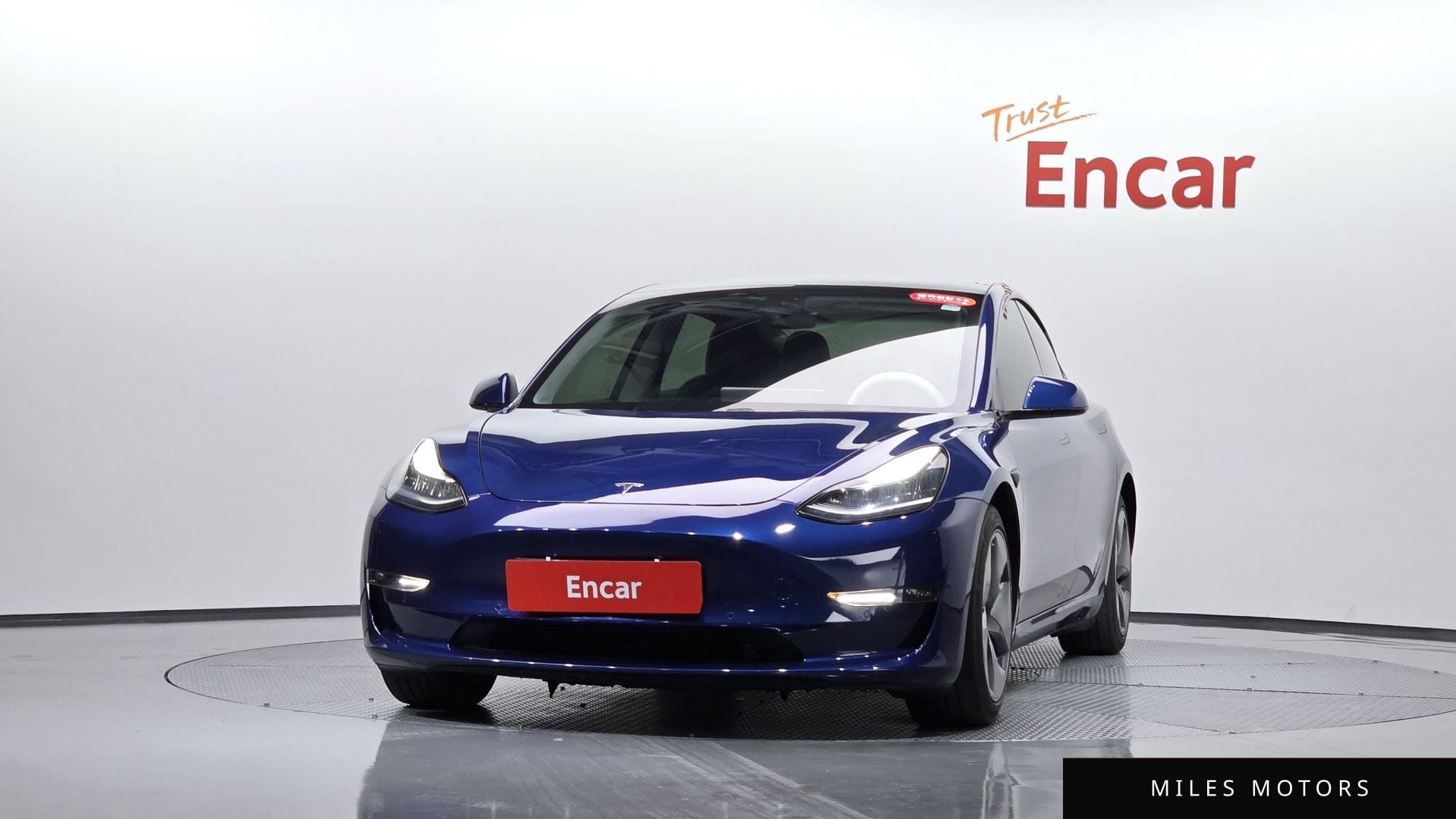 Tesla Model 3 2020 — миниатюра 2