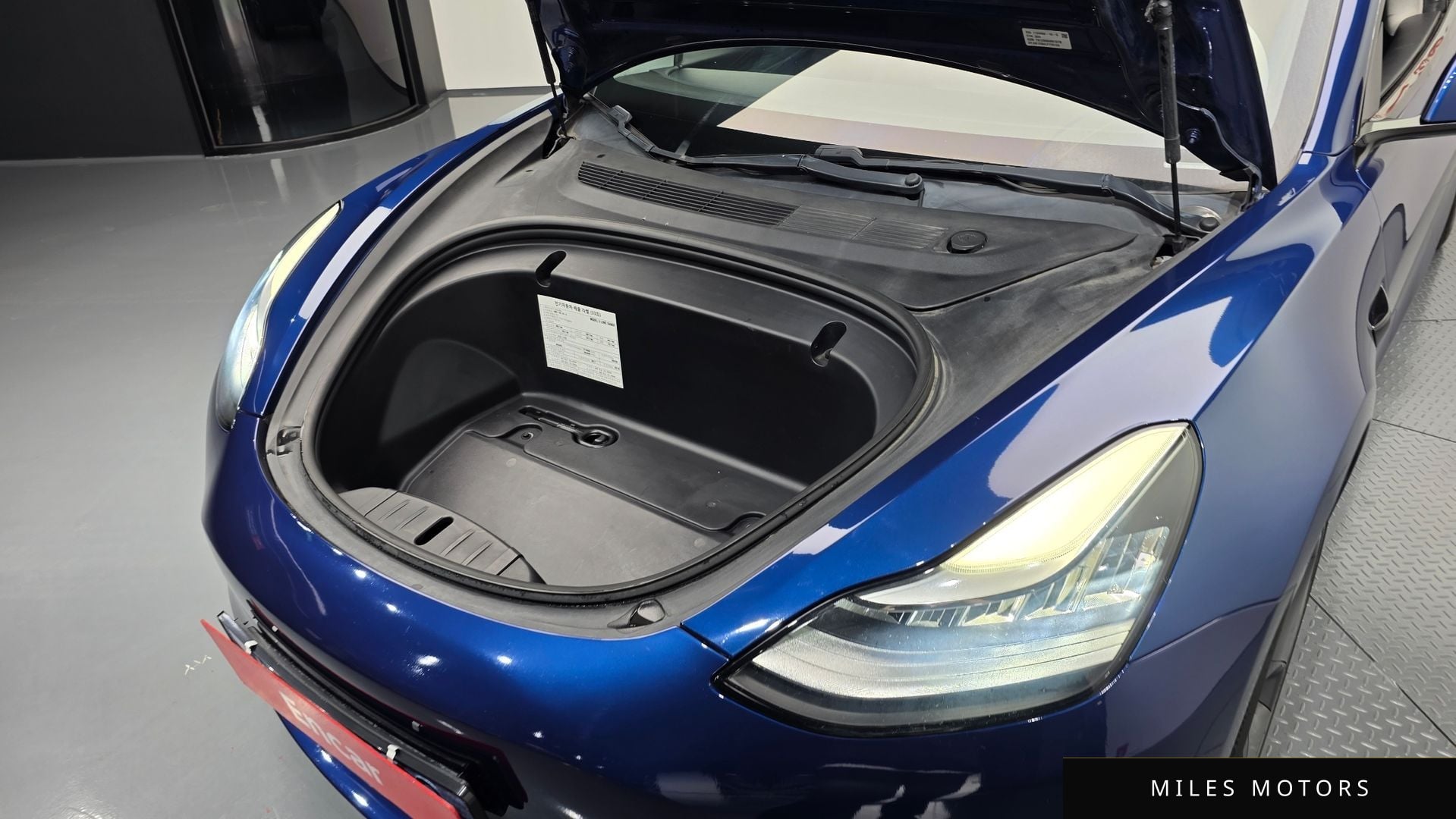 Tesla Model 3 2020 — миниатюра 5
