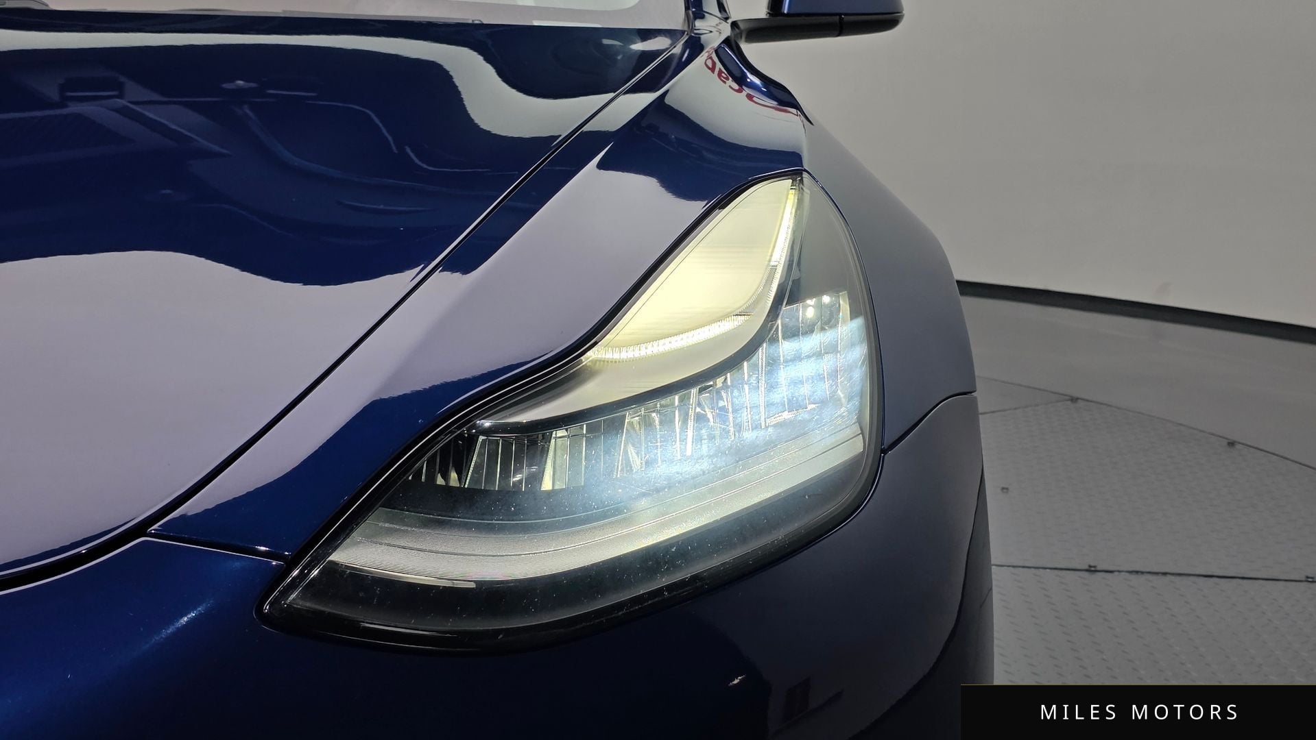 Tesla Model 3 2020 — миниатюра 7