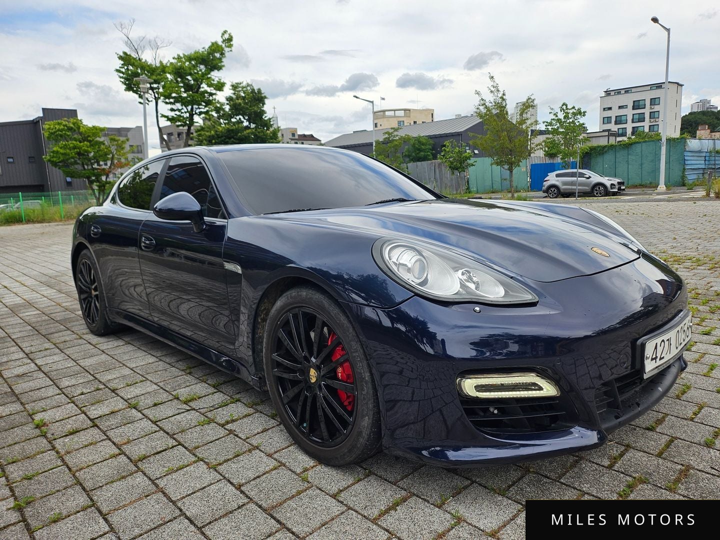 Porsche Panamera 2011 — миниатюра 2