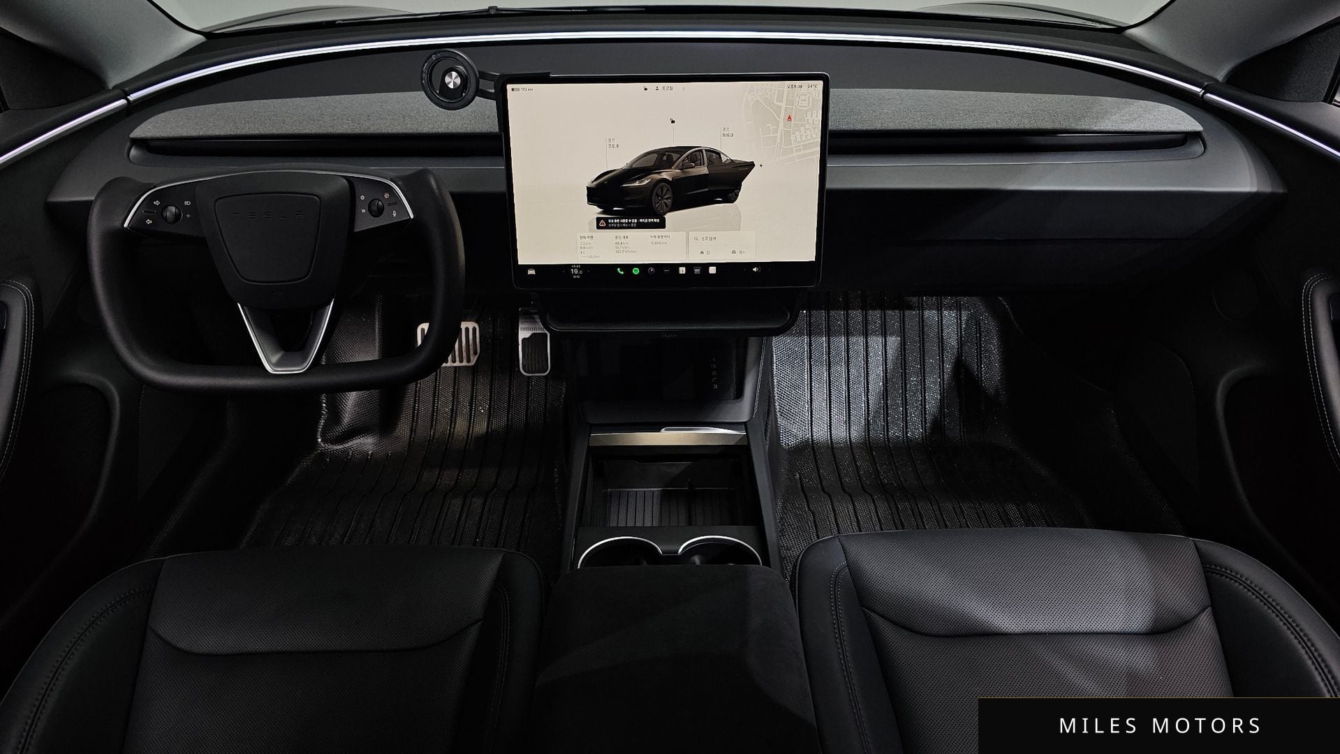 Tesla Model 3 2024 — миниатюра 9