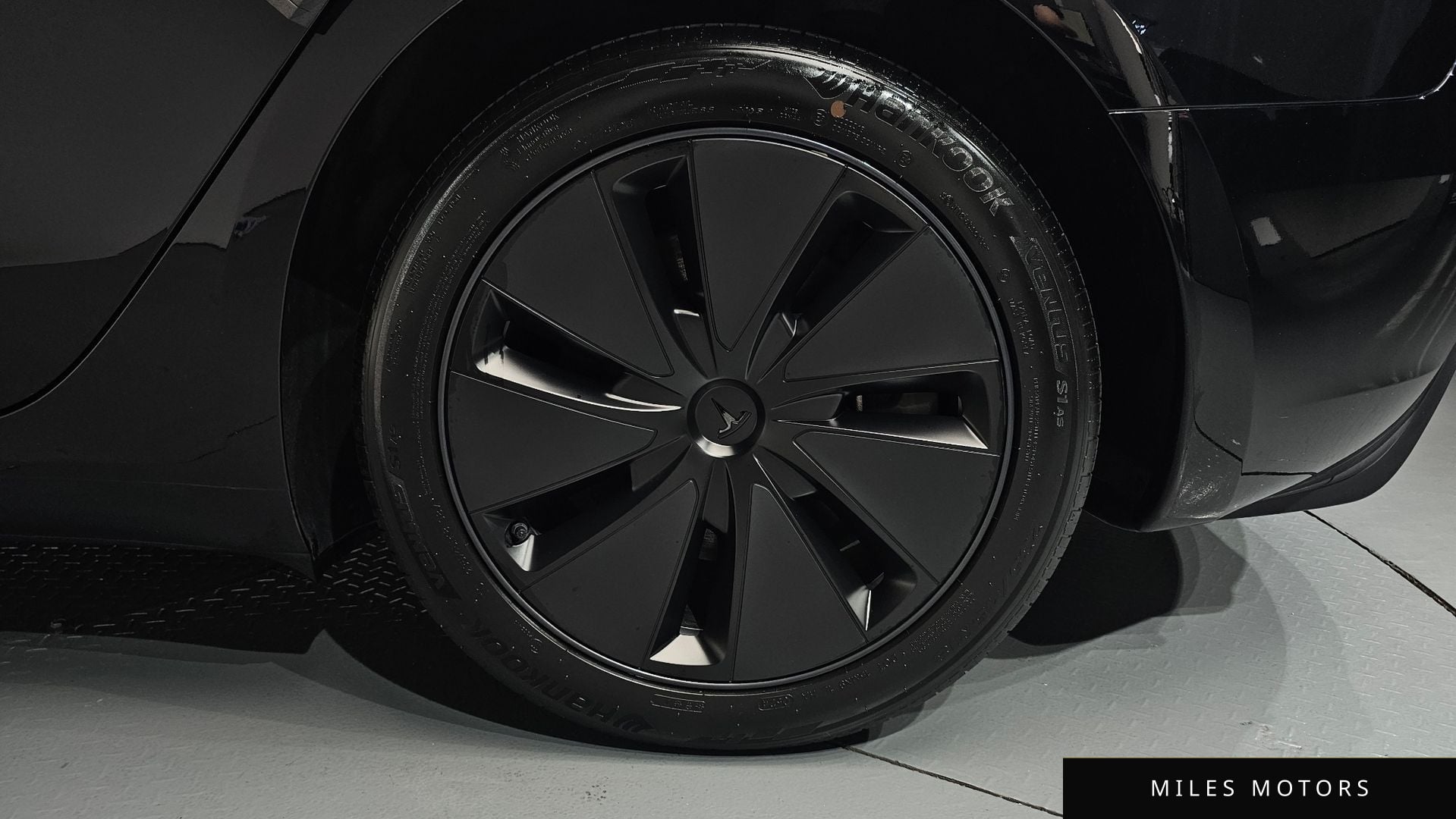 Tesla Model 3 2024 — миниатюра 6