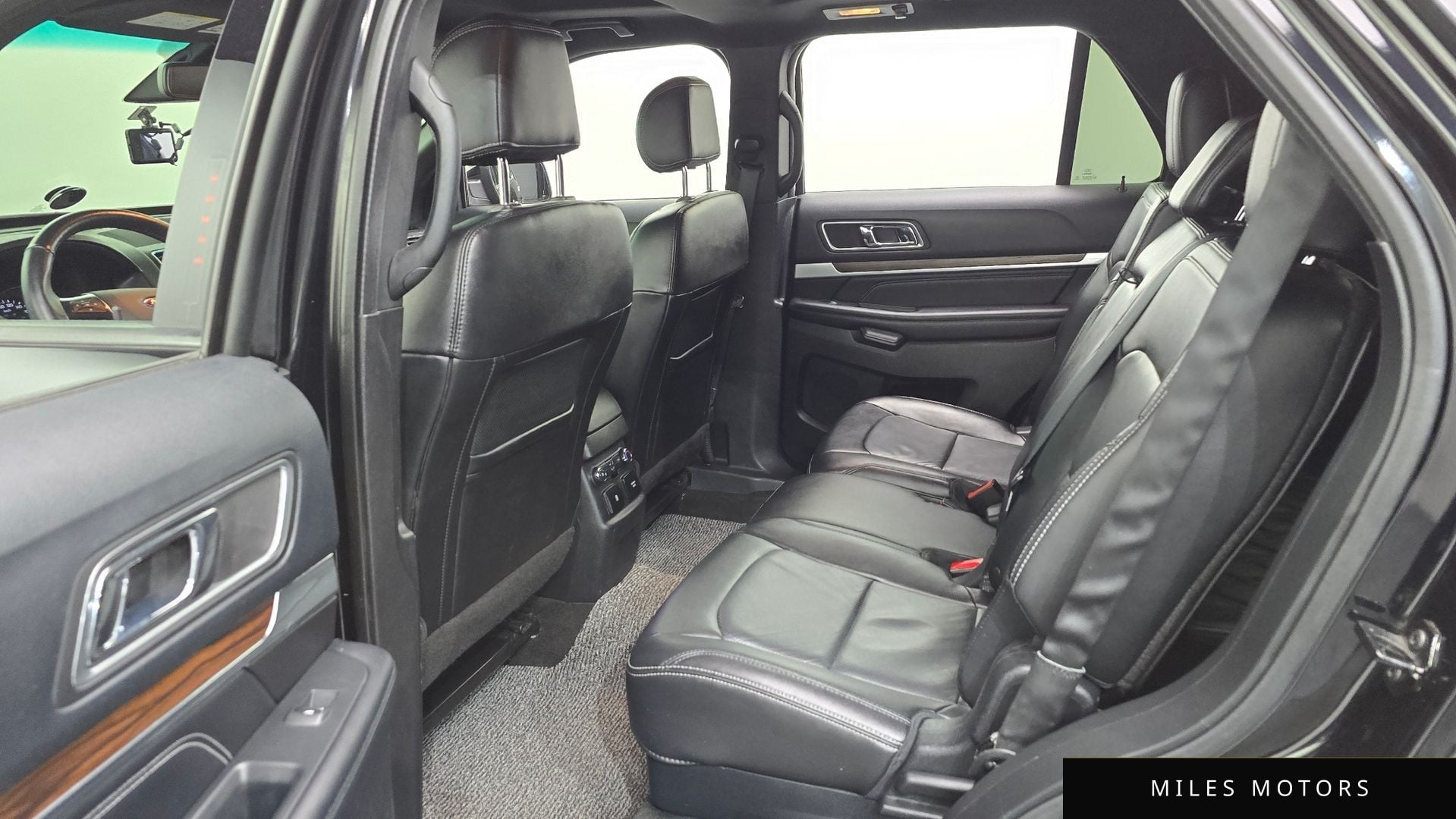Ford Explorer 2016 — миниатюра 11