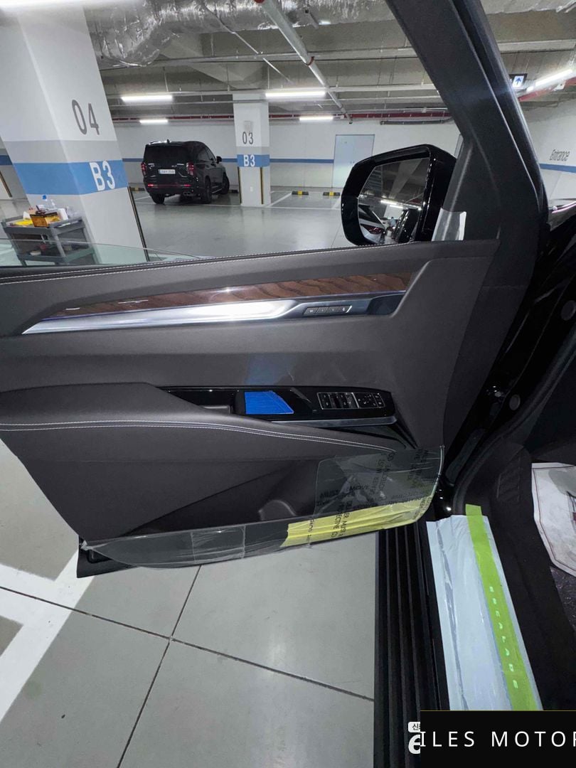 Cadillac Escalade 2026 — миниатюра 9