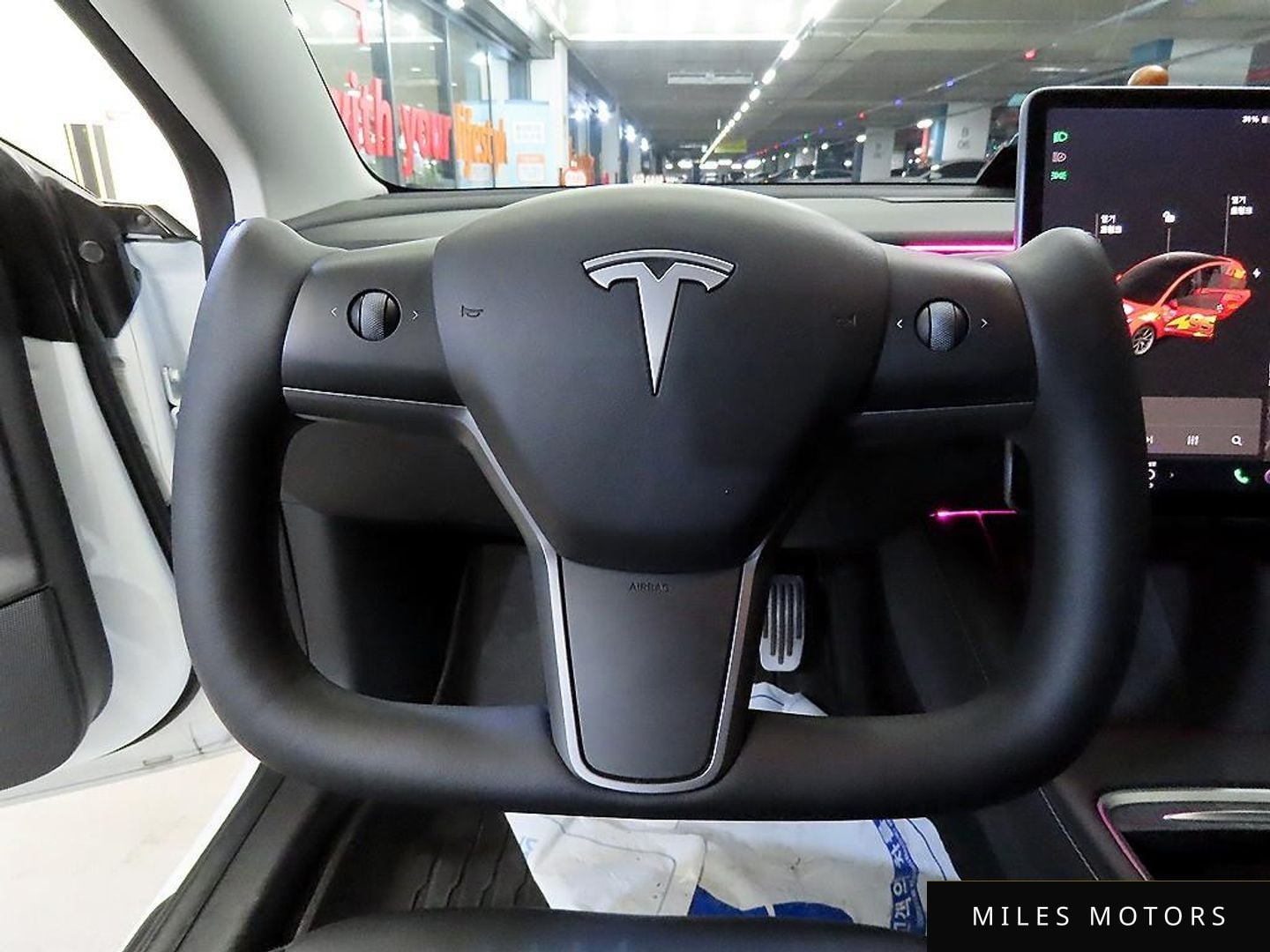 Tesla Model 3 2021 — миниатюра 8