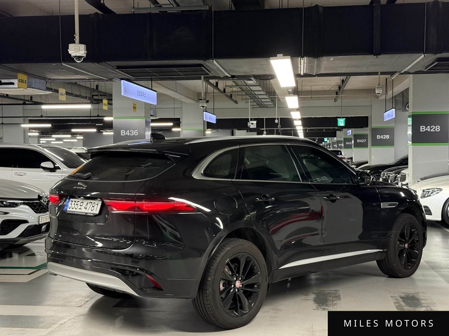 Jaguar F-PACE 2022 — миниатюра 4