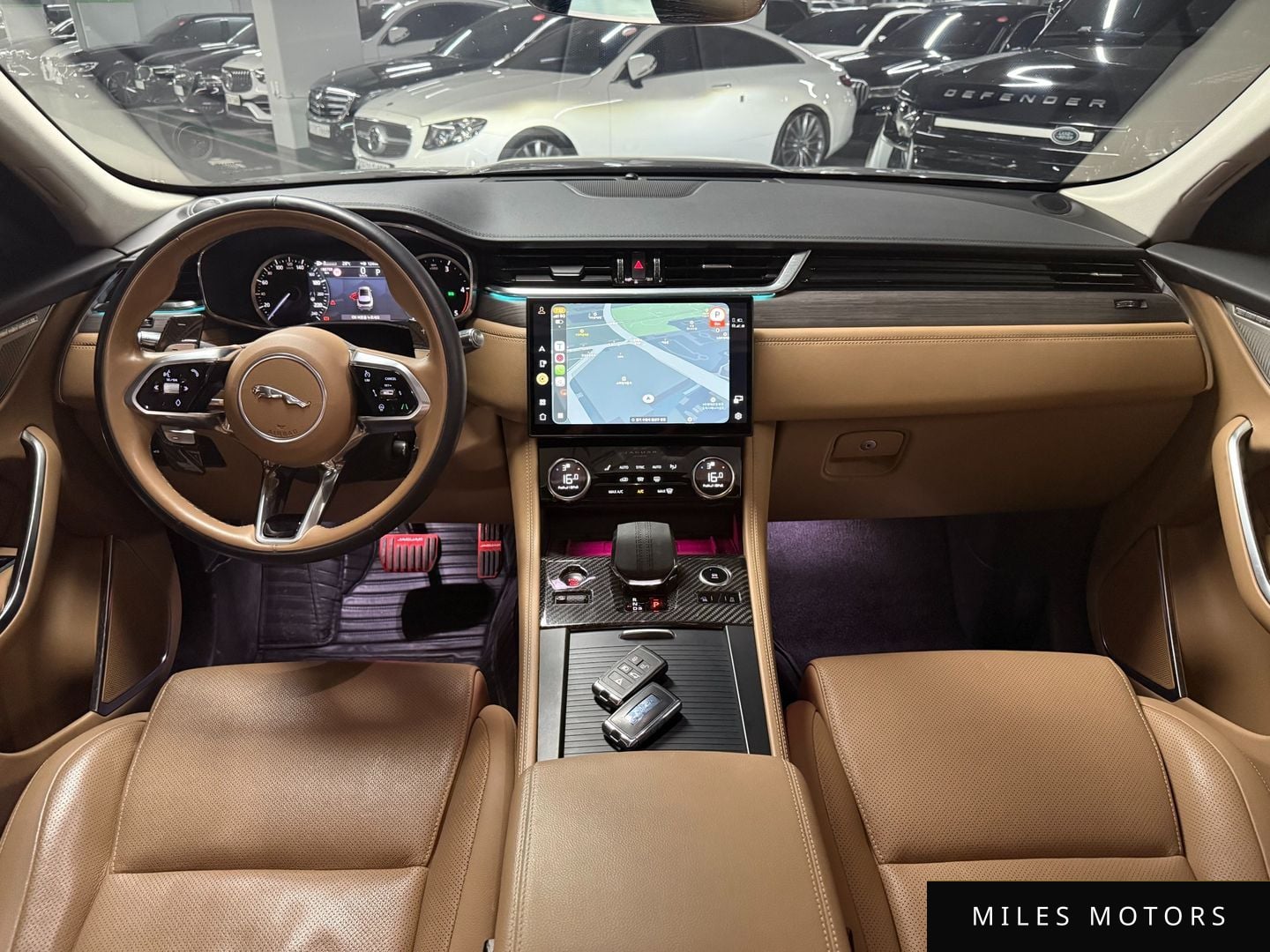 Jaguar F-PACE 2022 — миниатюра 5