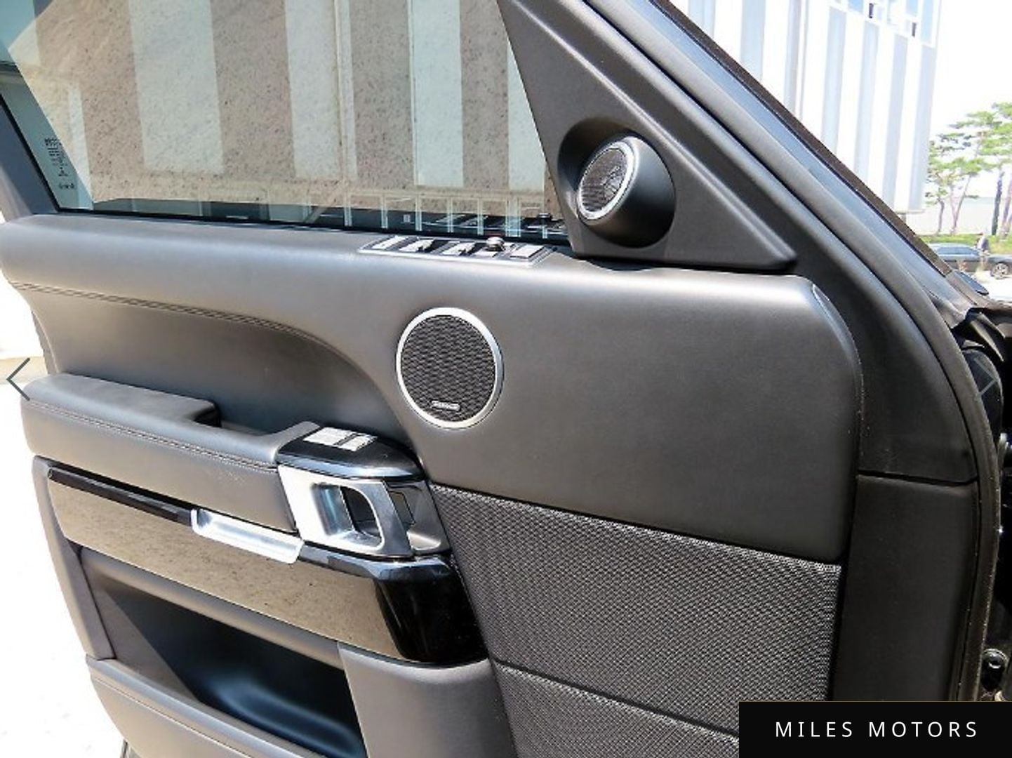 Land Rover Range Rover 2013 — миниатюра 11