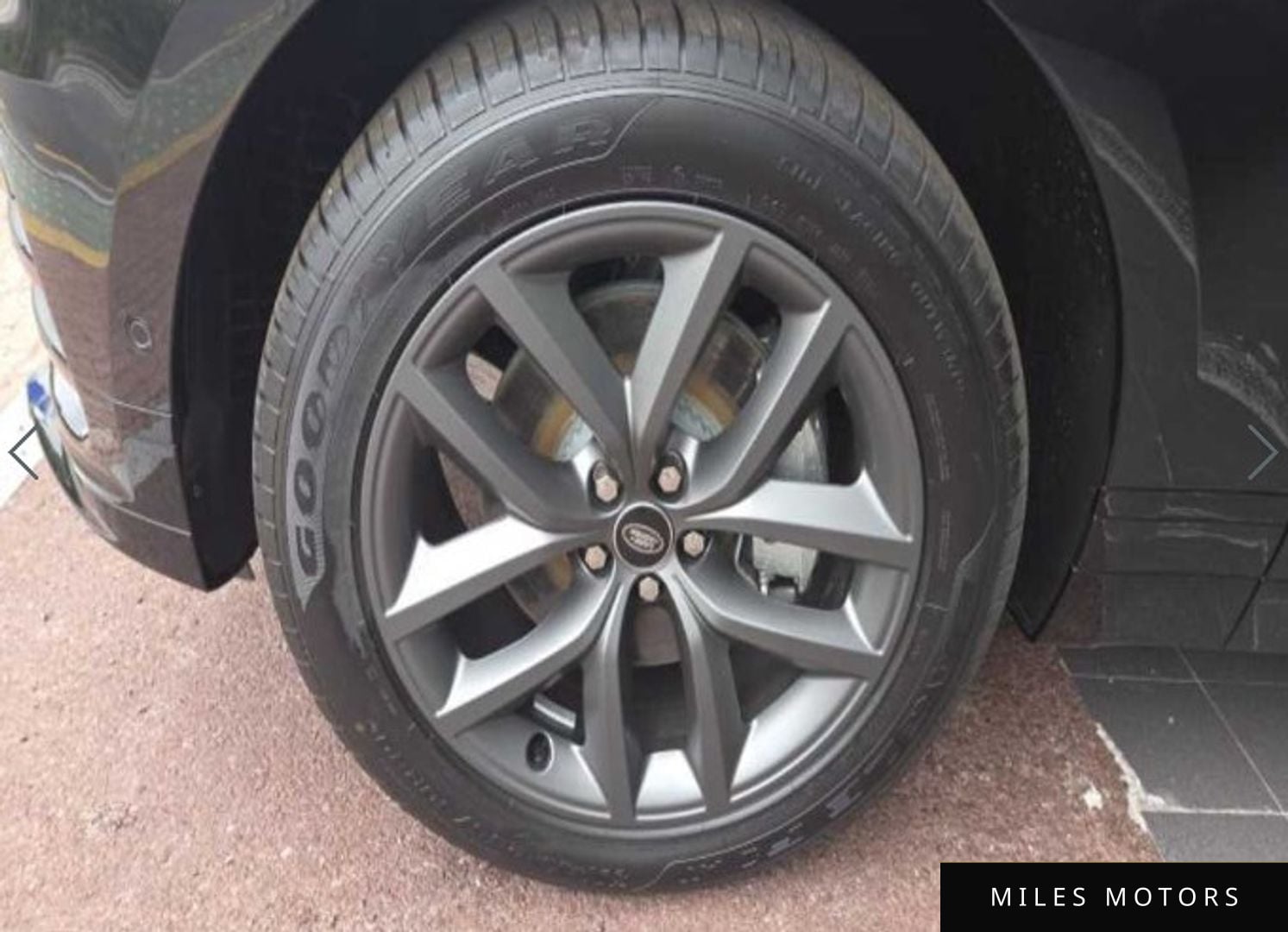 Land Rover Range Rover Velar 2026 — миниатюра 12