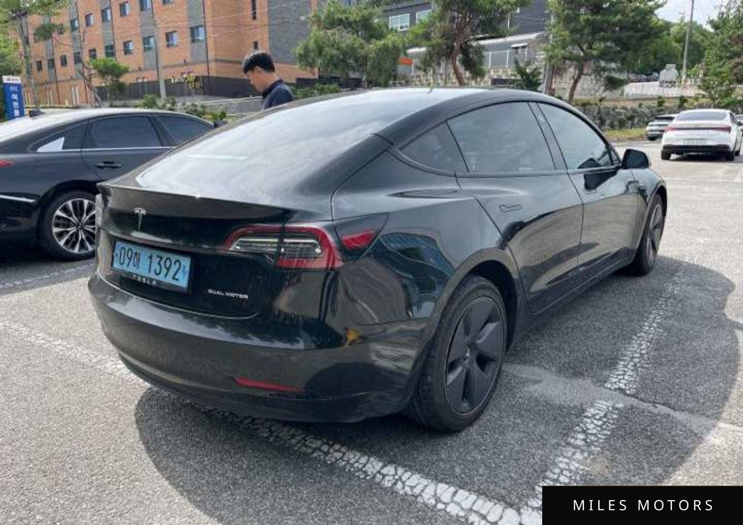 Tesla Model 3 2022 — миниатюра 6