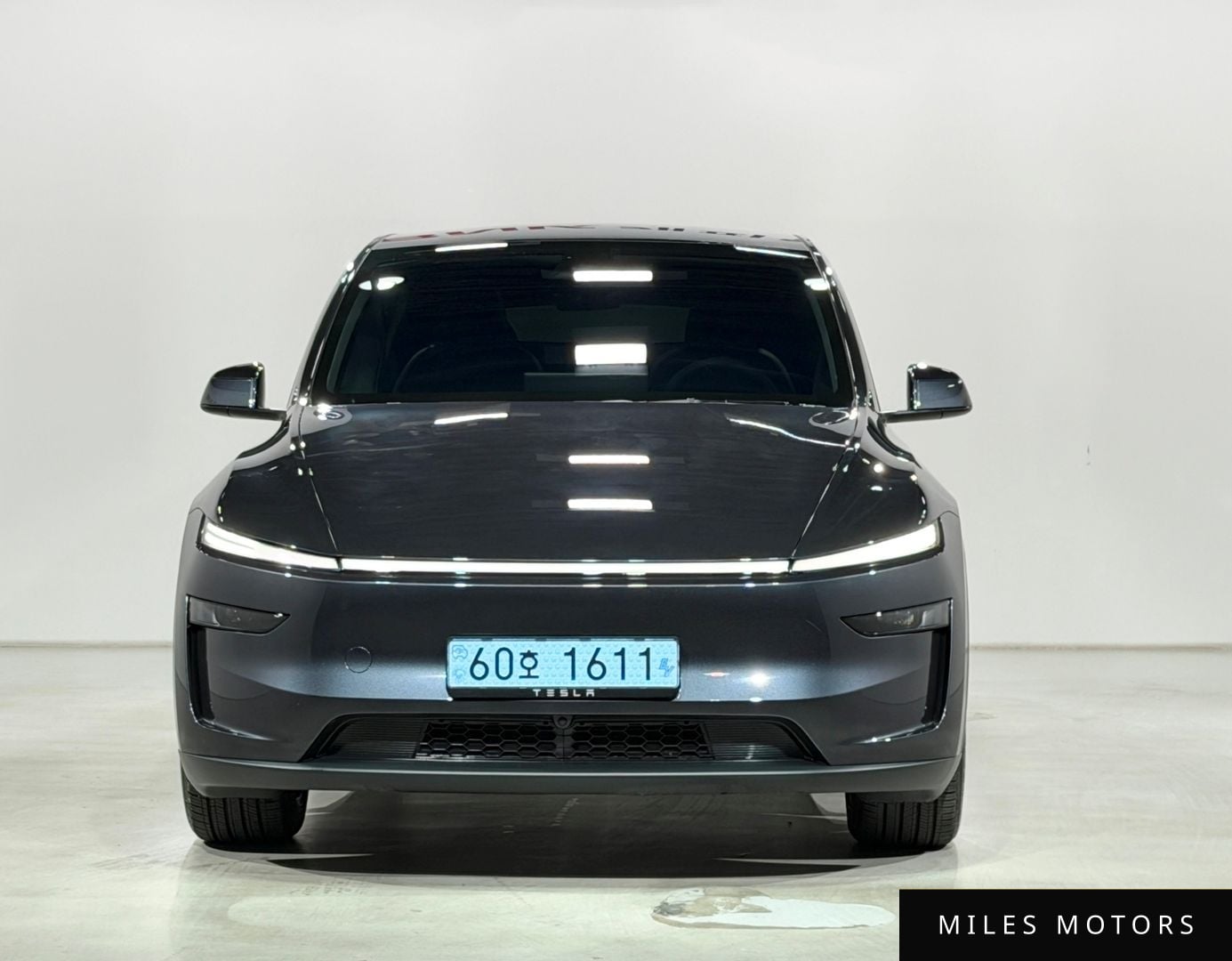 Tesla Model Y 2025 — миниатюра 3