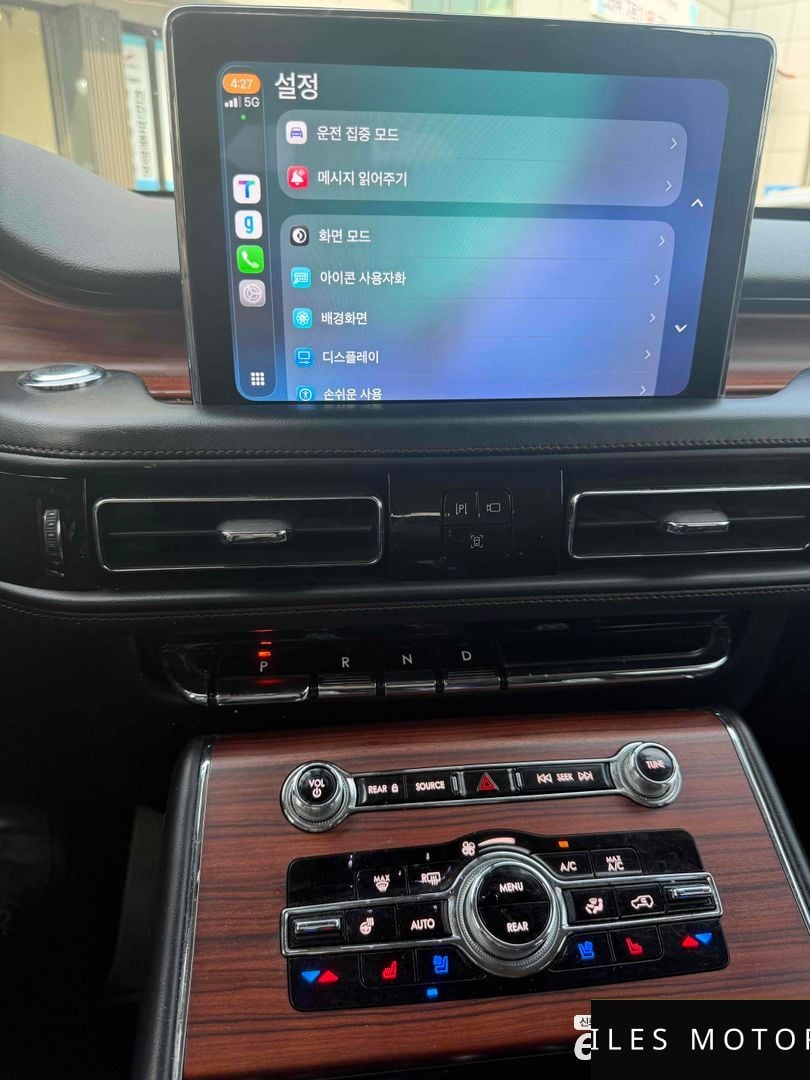 Lincoln Aviator 2021 — миниатюра 10