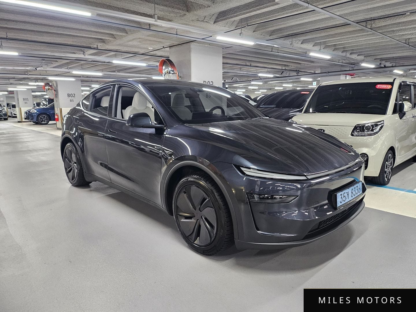Tesla Model Y 2025 — миниатюра 2