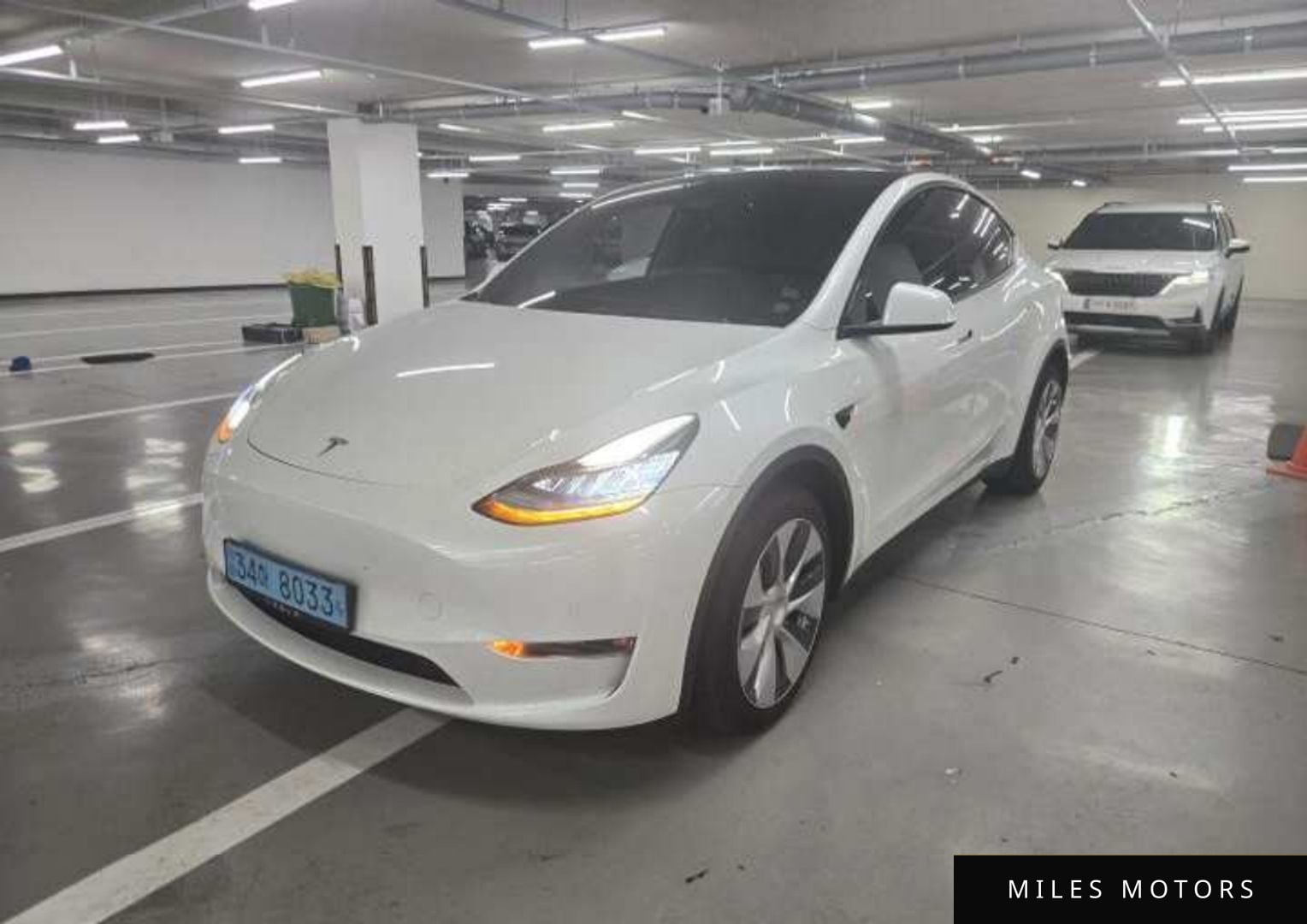 Tesla Model Y 2022 — миниатюра 2