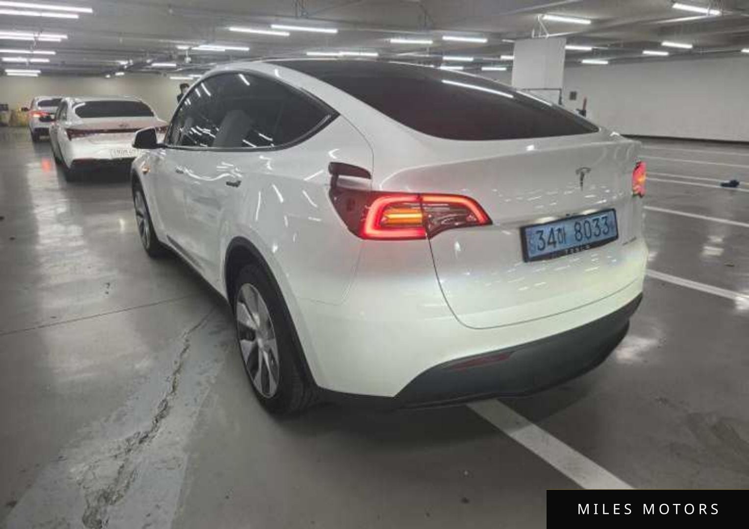 Tesla Model Y 2022 — миниатюра 9