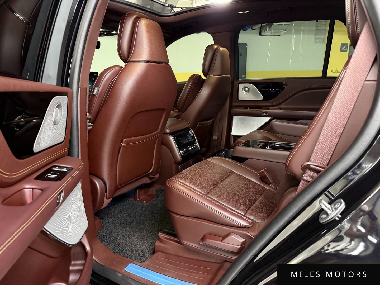 Lincoln Aviator 2022 — миниатюра 10