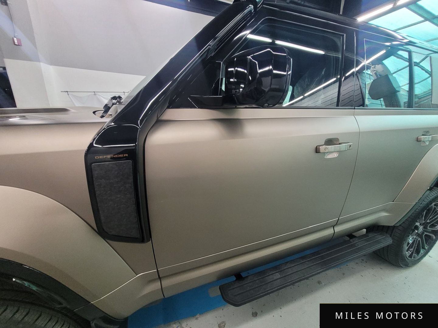 Land Rover Defender 2025 — миниатюра 3