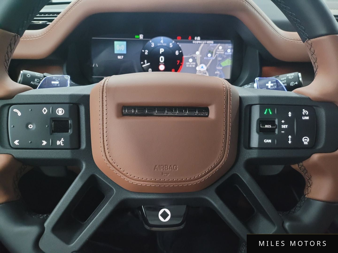 Land Rover Defender 2025 — миниатюра 8