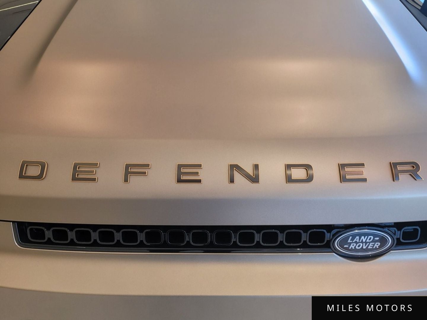 Land Rover Defender 2025 — миниатюра 11