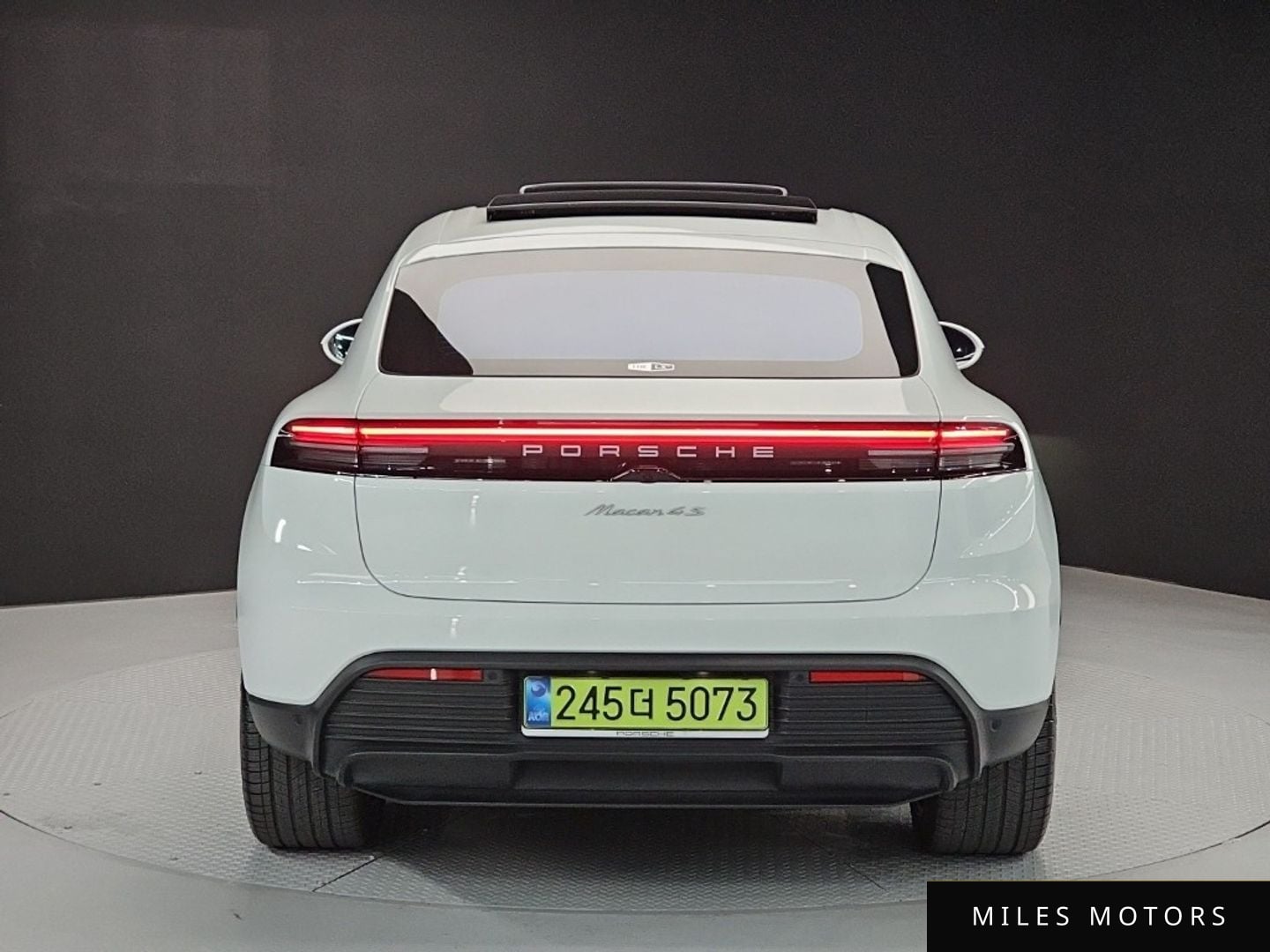 Porsche Macan 2025 — миниатюра 3