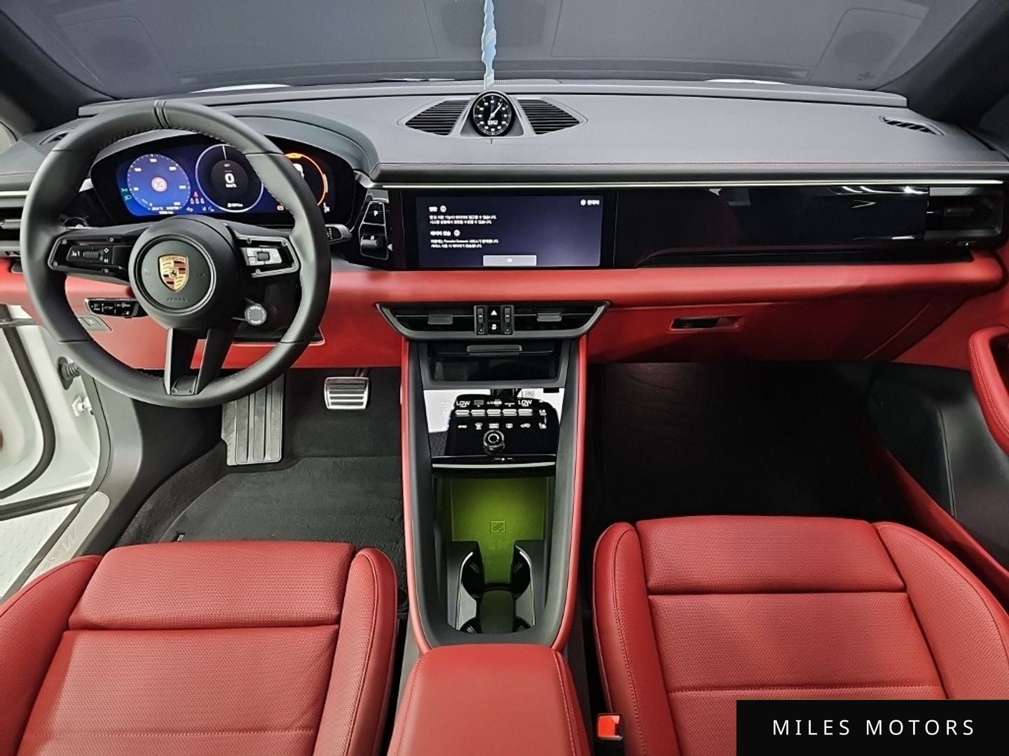 Porsche Macan 2025 — миниатюра 7