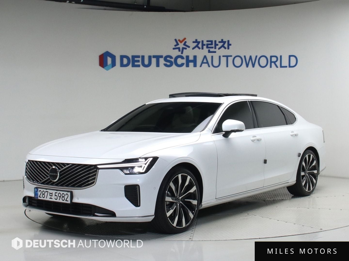 Volvo S90 2026
