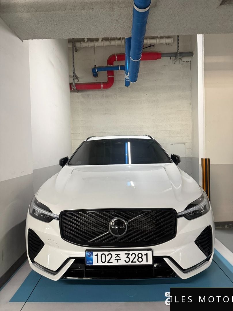 Volvo XC60 2026 — миниатюра 2