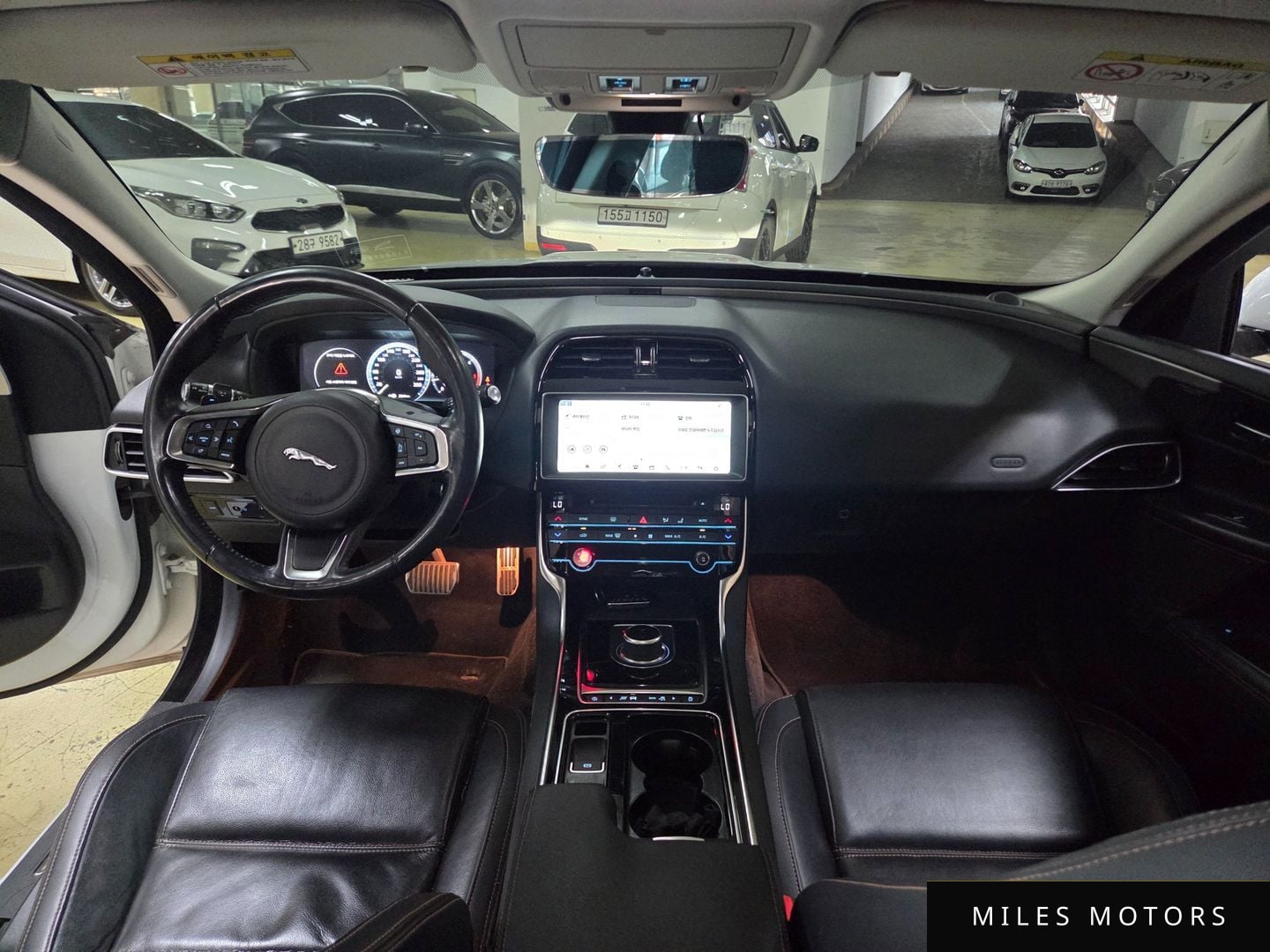 Jaguar XE 2019 — миниатюра 8