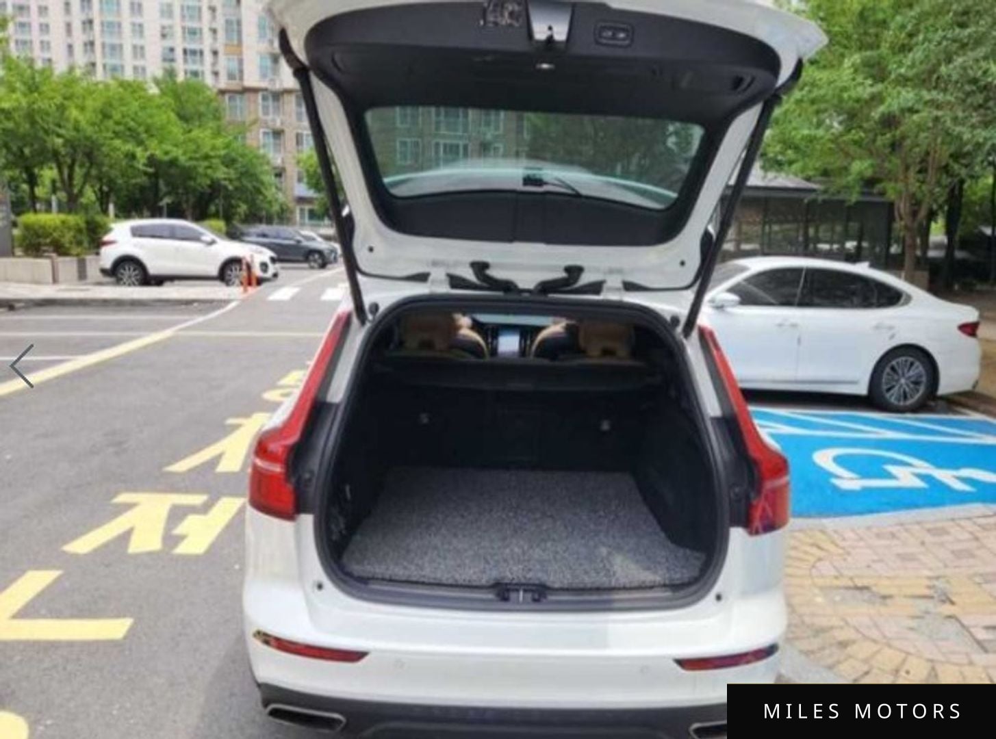 Volvo V60 2020 — миниатюра 6