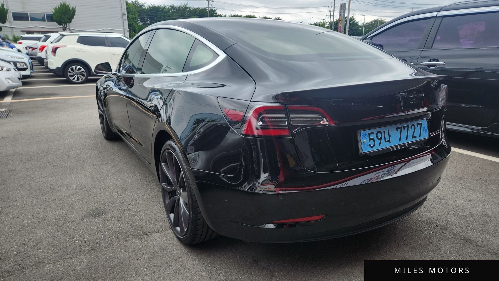 Tesla Model 3 2020 — миниатюра 3