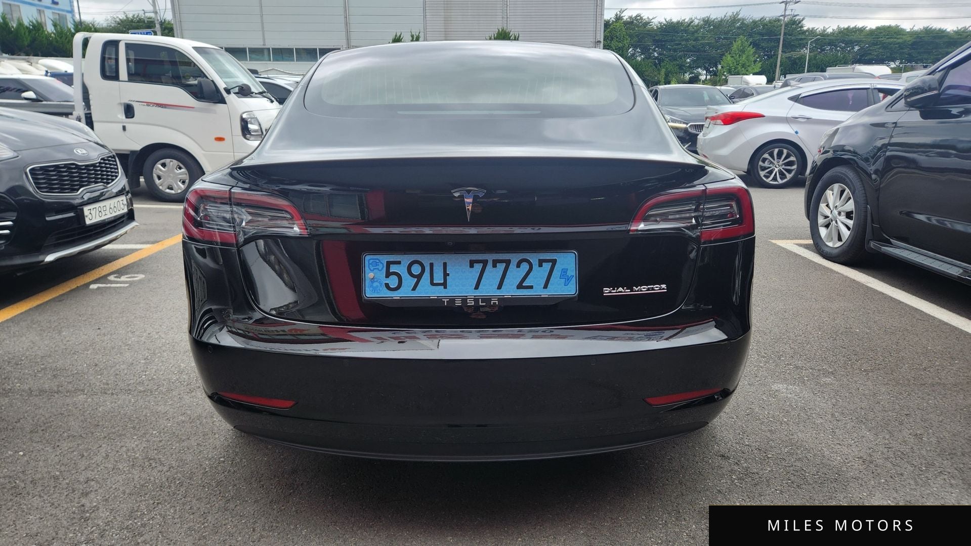 Tesla Model 3 2020 — миниатюра 4