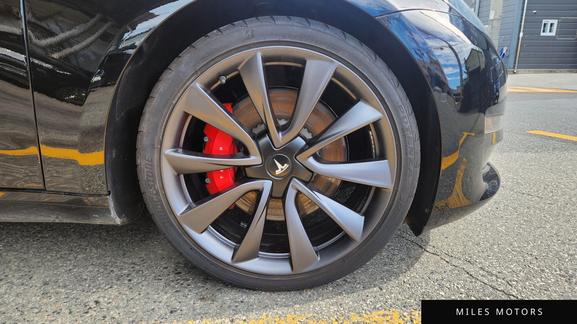 Tesla Model 3 2020 — миниатюра 9