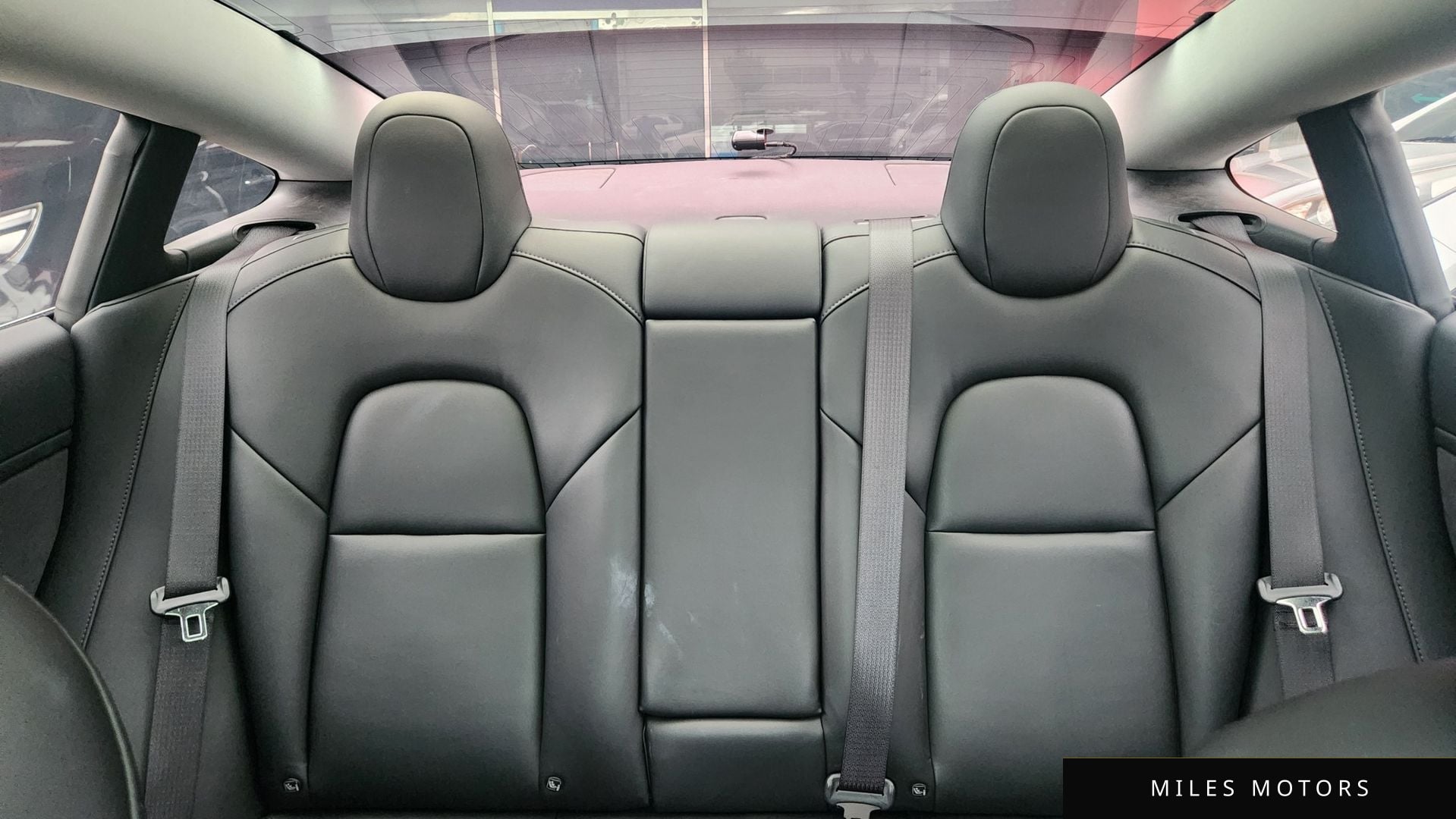 Tesla Model 3 2020 — миниатюра 10
