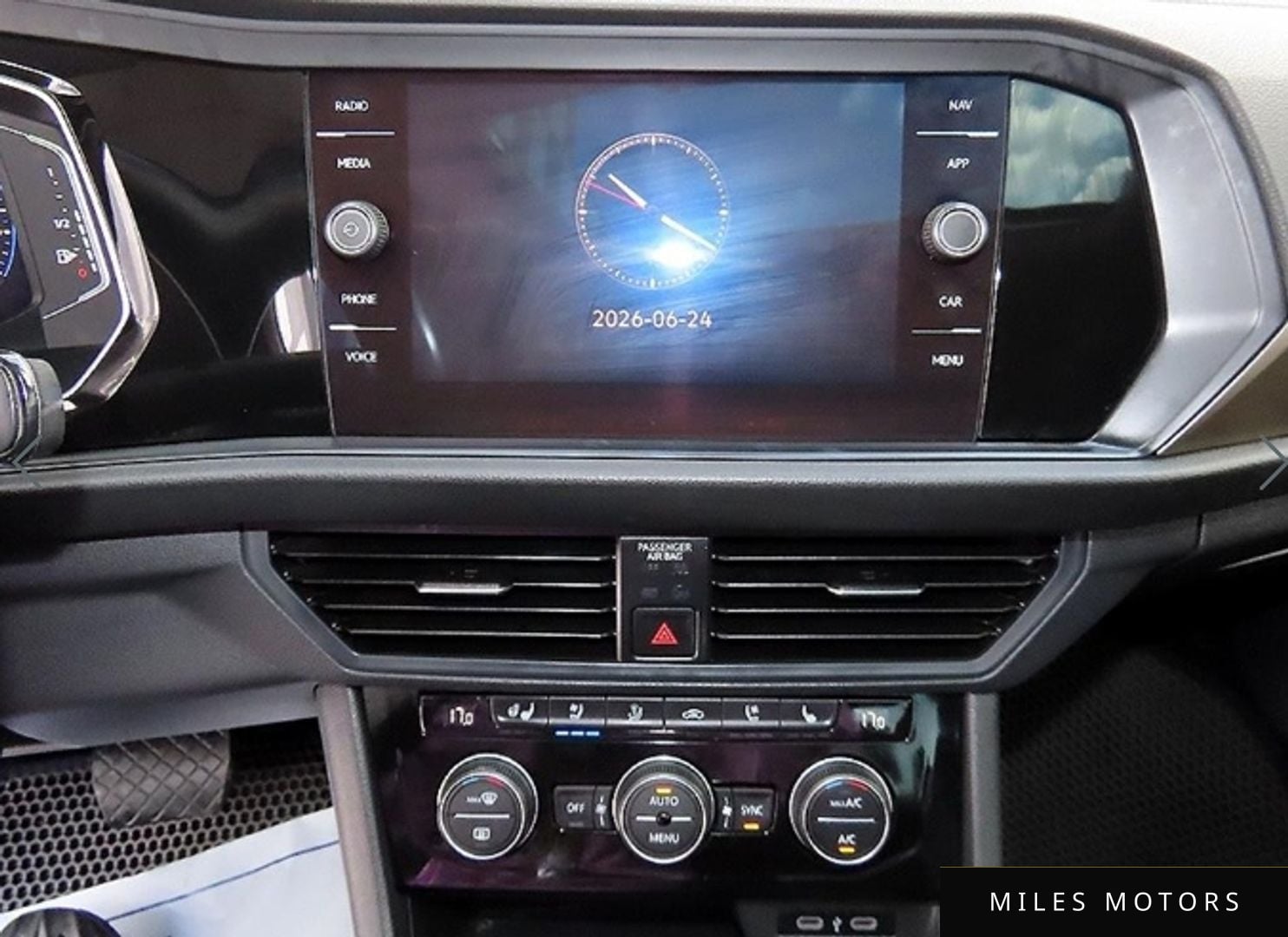 Volkswagen Jetta 2021 — миниатюра 12