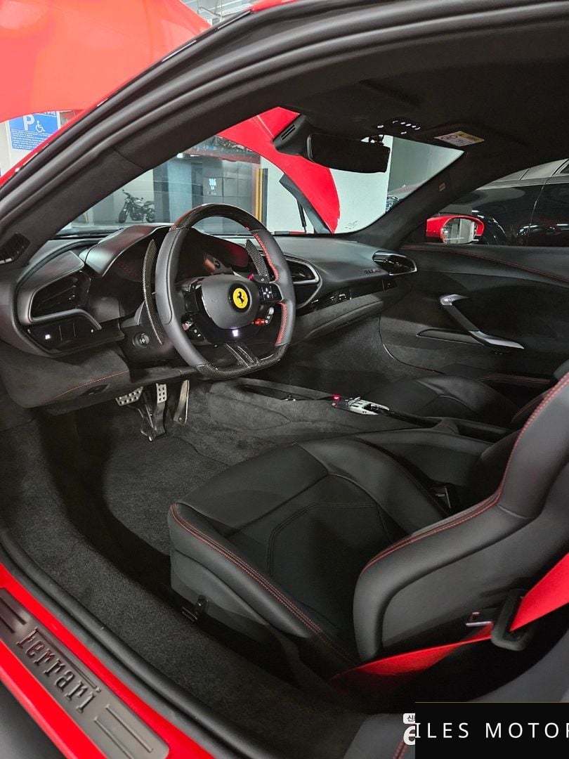 Ferrari 296 GTB 2024 — миниатюра 7