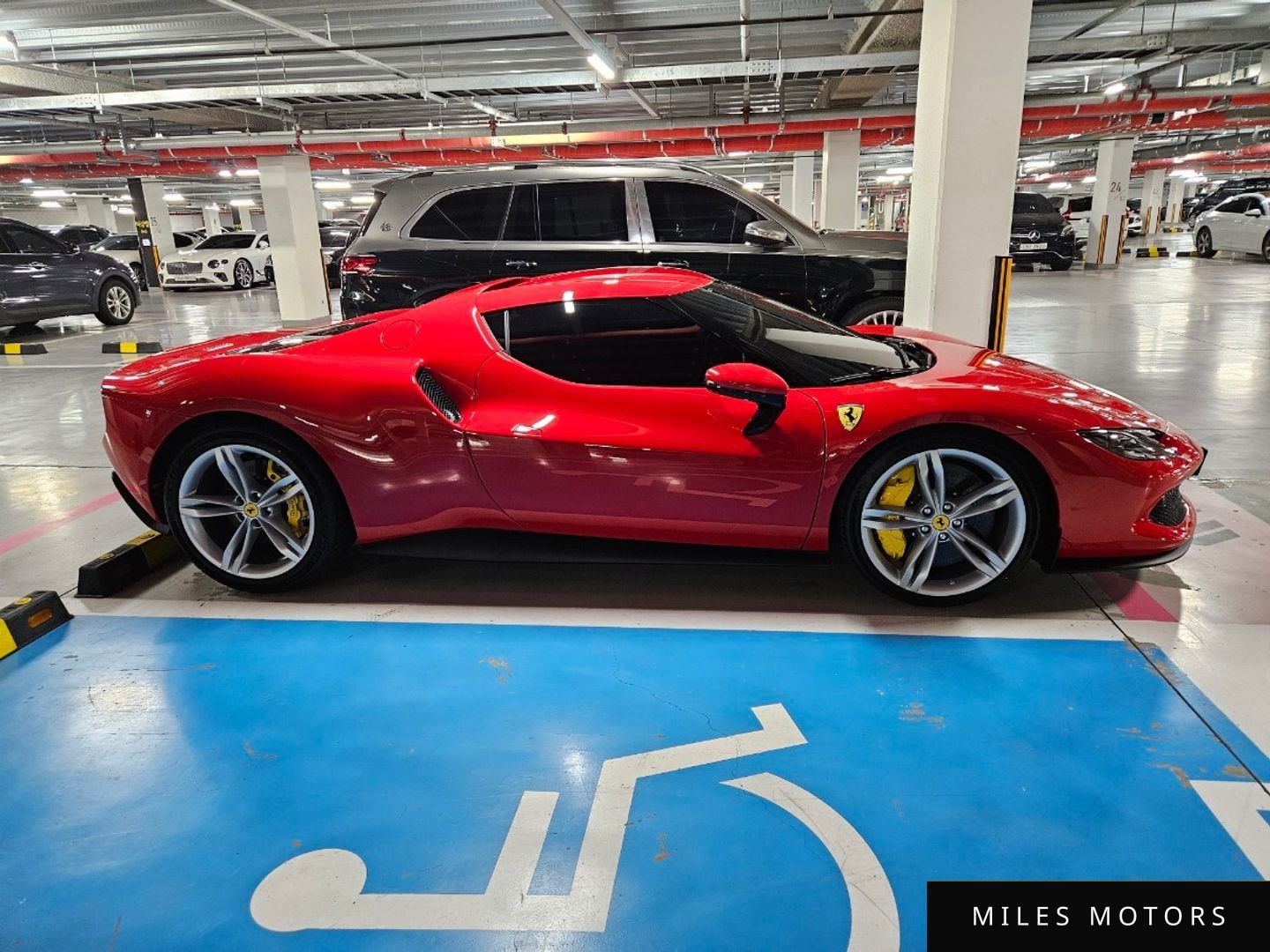 Ferrari 296 GTB 2024 — миниатюра 8