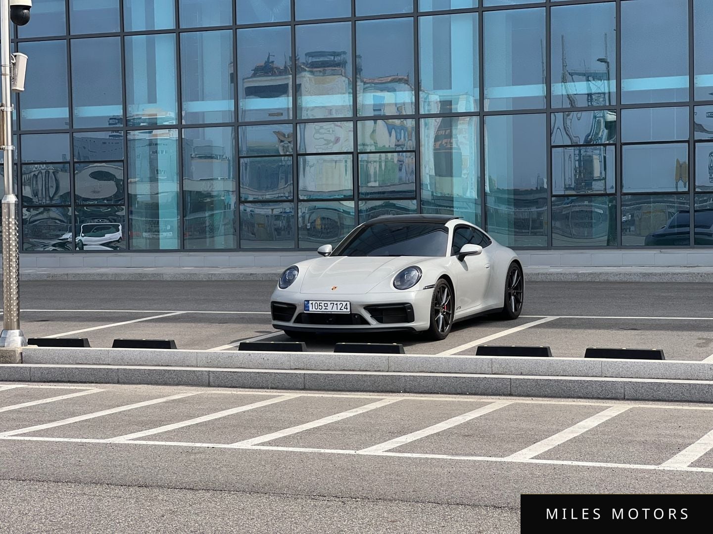 Porsche 911 (992) 2023 — миниатюра 11
