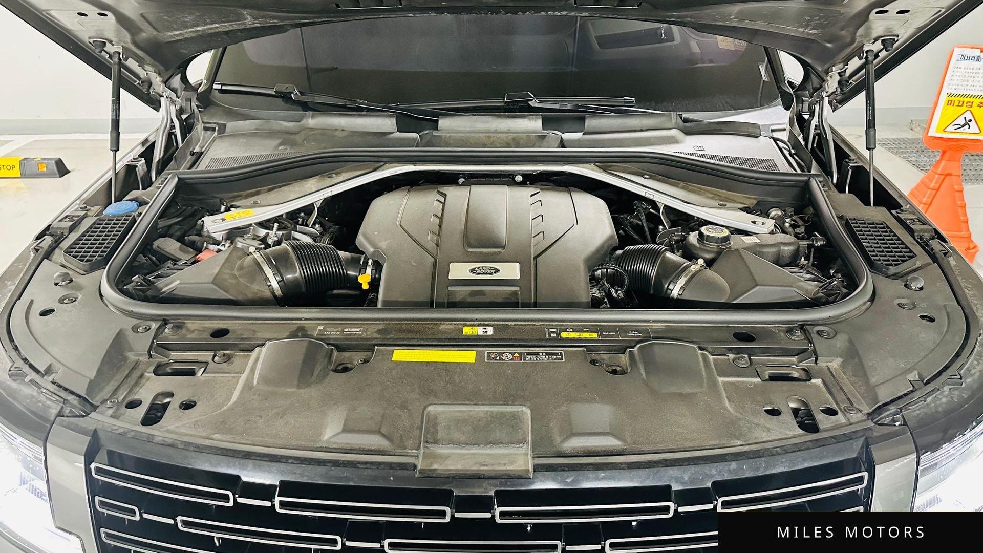 Land Rover Range Rover 2024 — миниатюра 6
