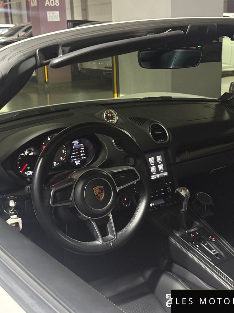 Porsche 718 2017 — миниатюра 10
