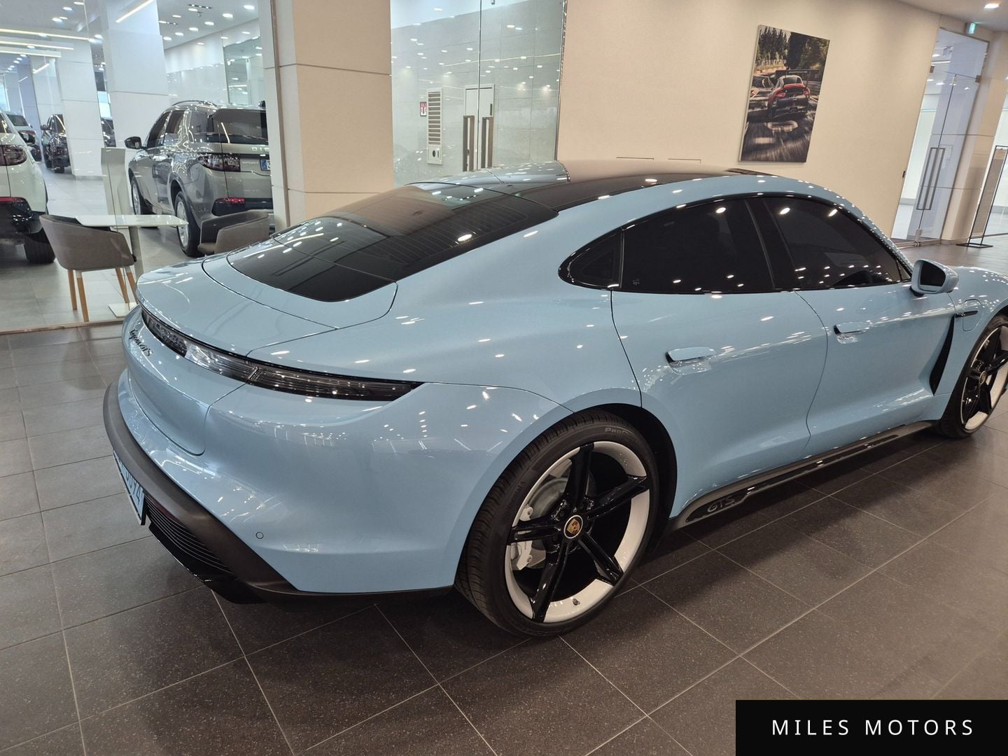 Porsche Taycan 2023 — миниатюра 6
