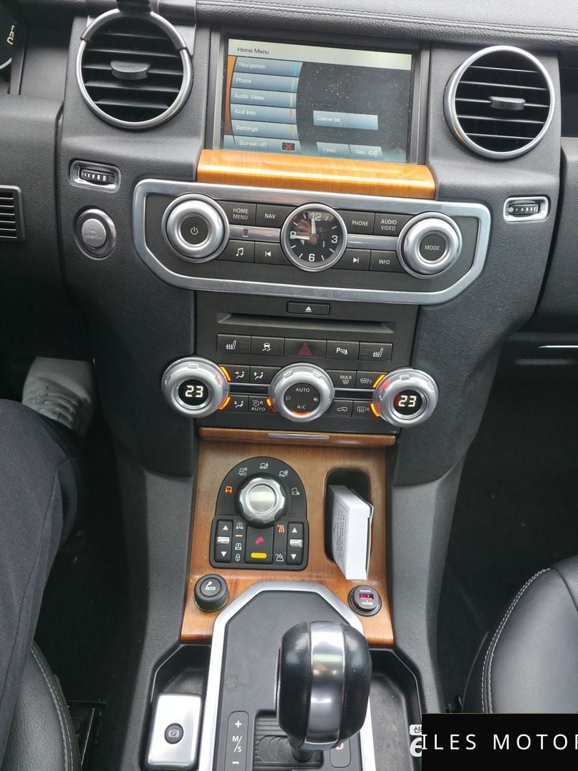 Land Rover Discovery 2010 — миниатюра 6
