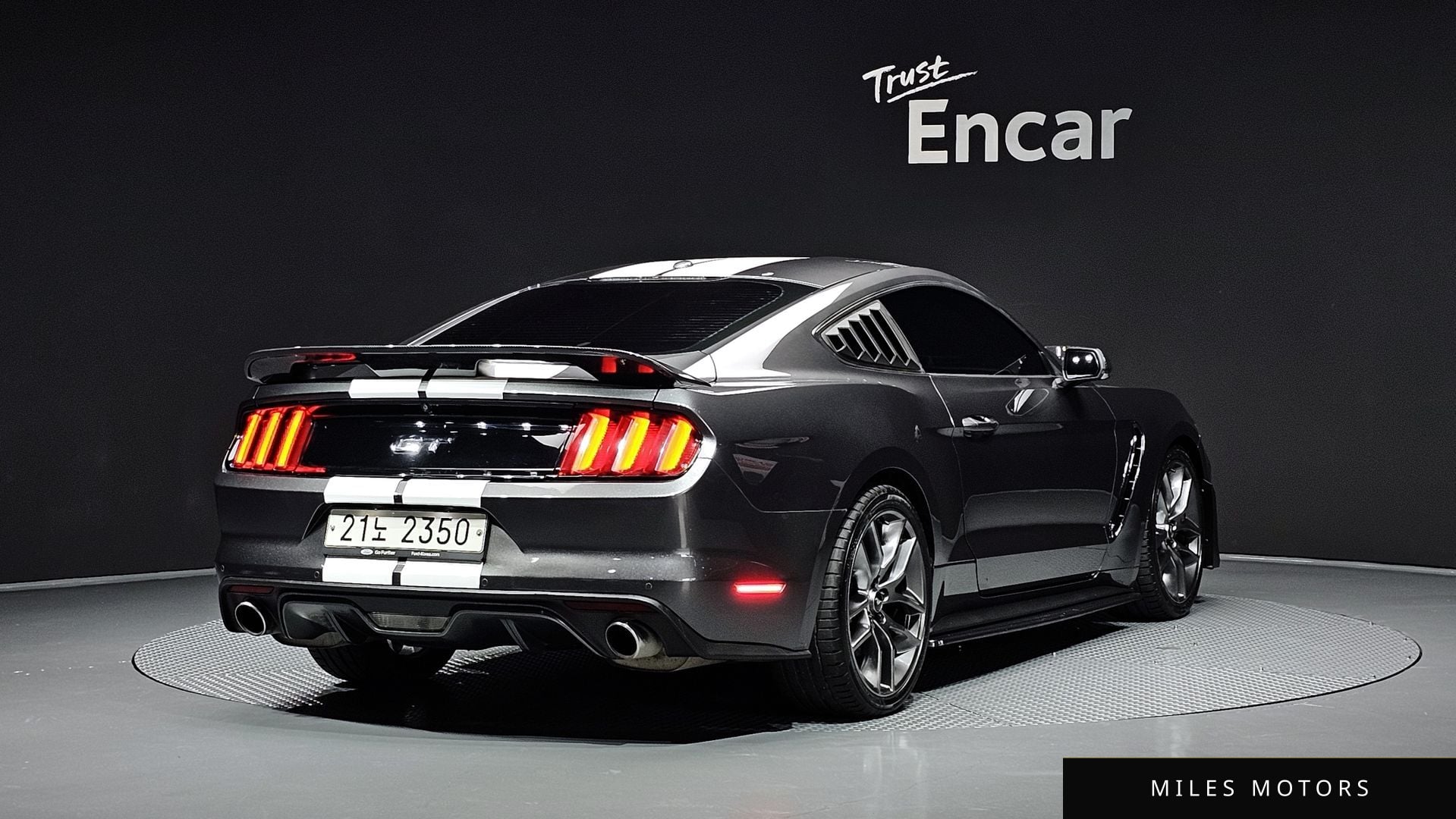 Ford Mustang 2017 — миниатюра 2