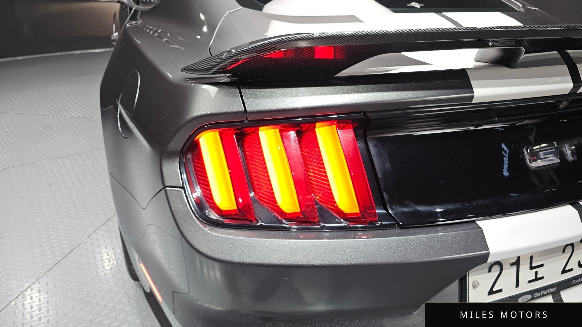 Ford Mustang 2017 — миниатюра 9